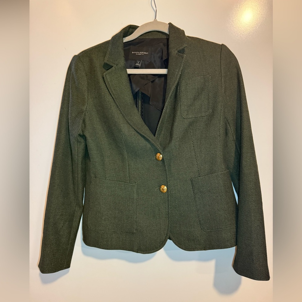Banana republic green blazer size 4 petite